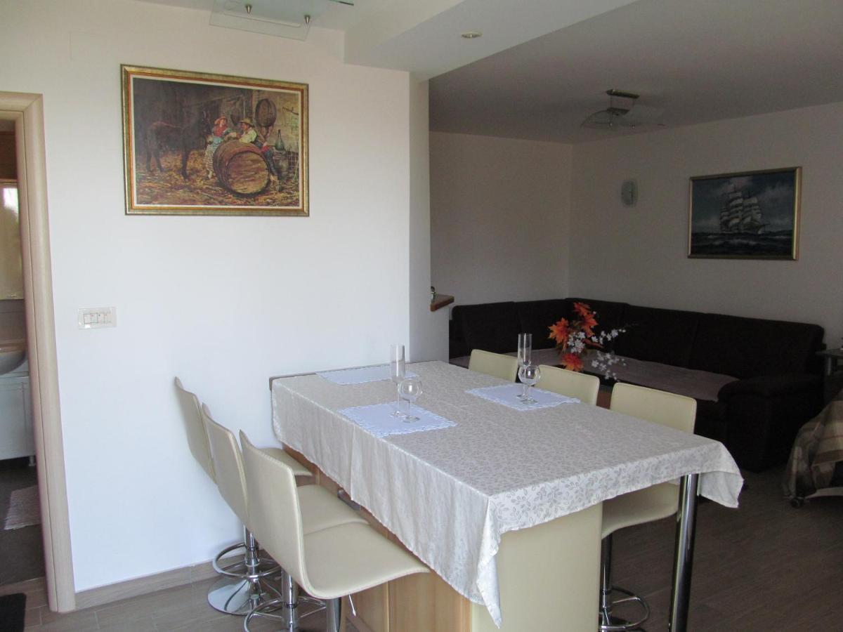 Apartment Kutlesa Volosko Exterior photo